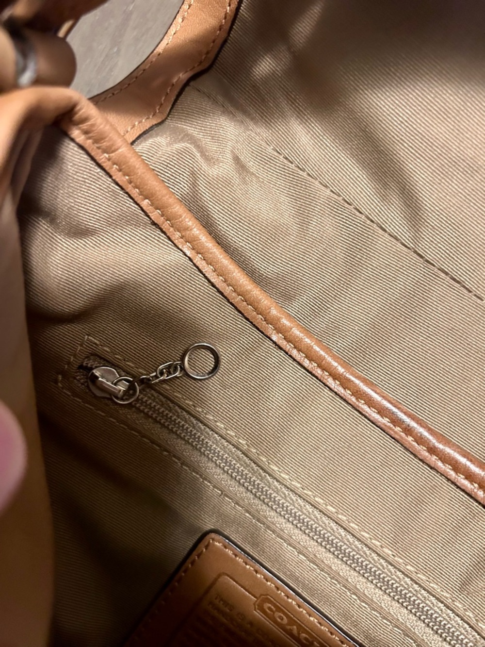 Vintage Coach F10925 Signature Canvas Shoulder Bag - Picture 8 of 13